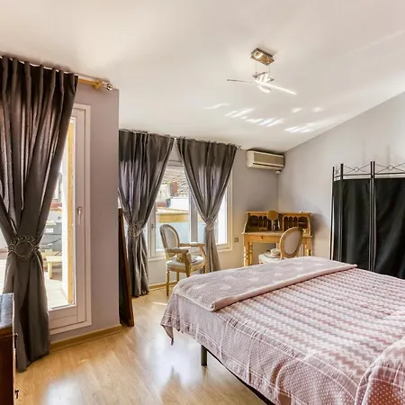 Duplex Jacuzzi Apartment *